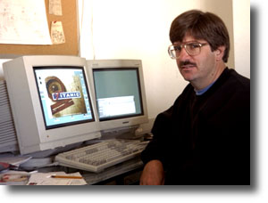 Peter in front of the computer